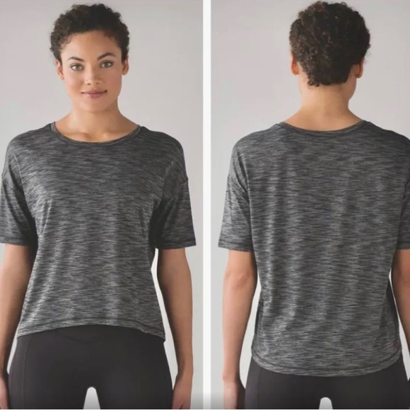 Lululemon athletica run it out short sleeve tee shirt black/grey size US 10 - Picture 4 of 4